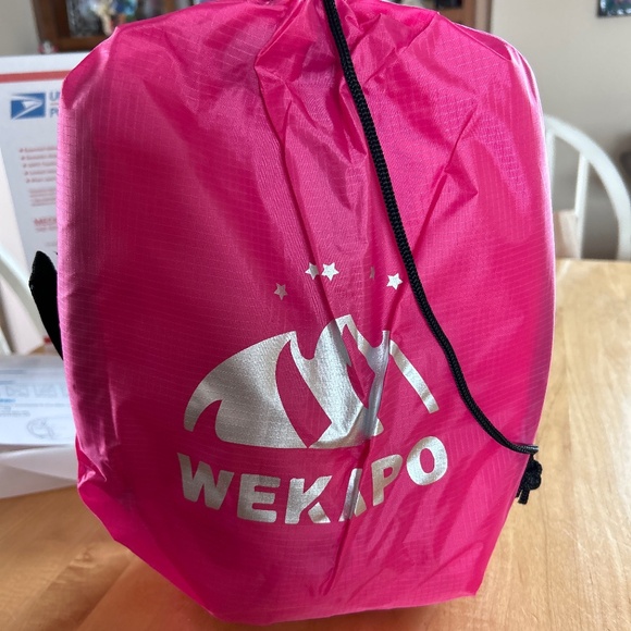 NWT Wekapo pink inflatable lounger - Picture 7 of 11